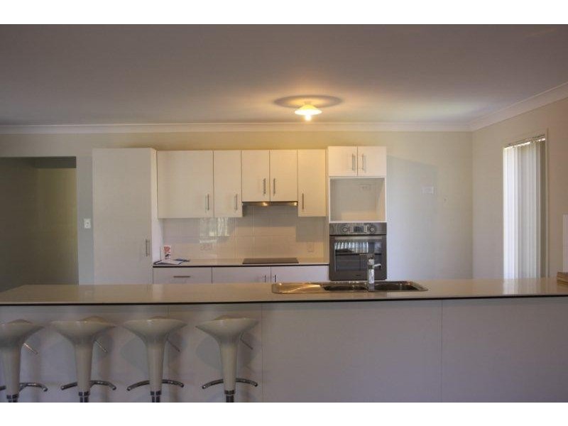 28 Stanaway Place, Bellbowrie QLD 4070
