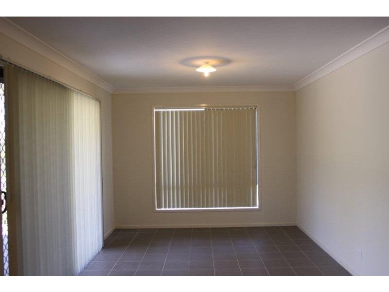 28 Stanaway Place, Bellbowrie QLD 4070