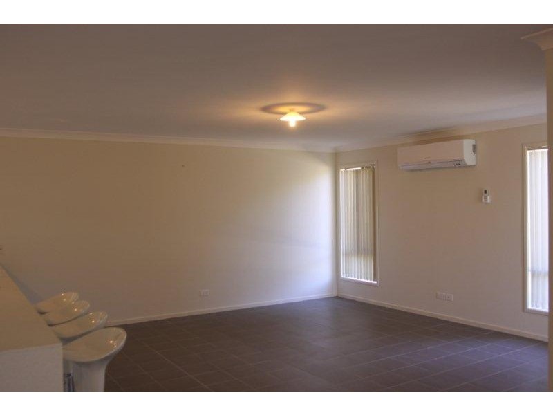 28 Stanaway Place, Bellbowrie QLD 4070