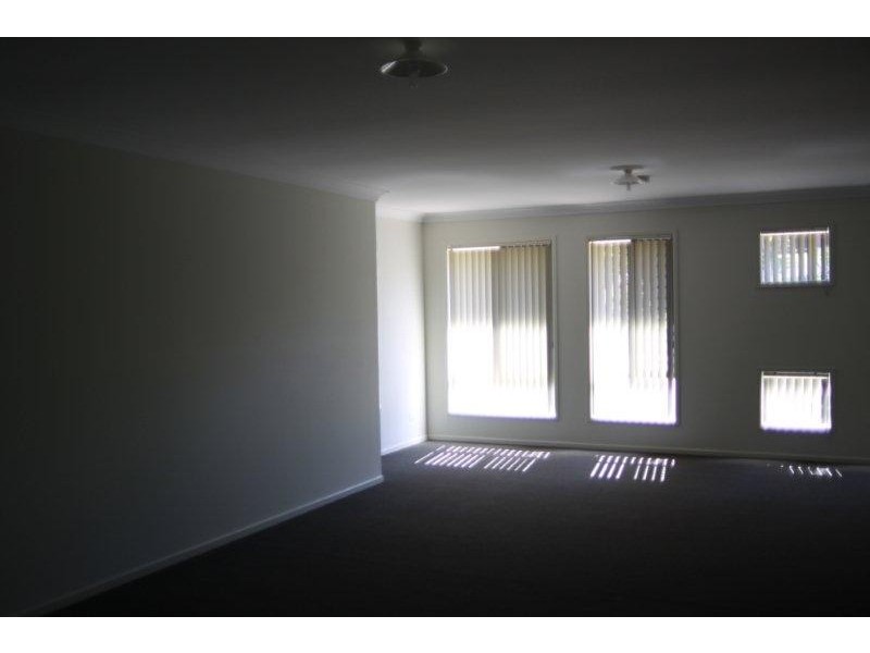 28 Stanaway Place, Bellbowrie QLD 4070
