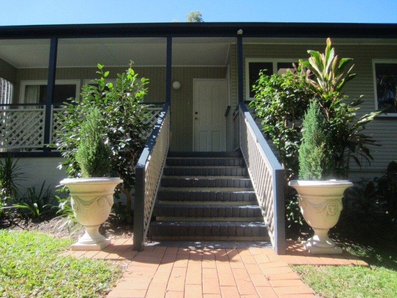 201 Chapel Hill Road, Chapel Hill QLD 4069