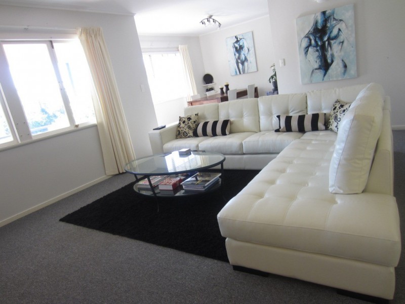 201 Chapel Hill Road, Chapel Hill QLD 4069