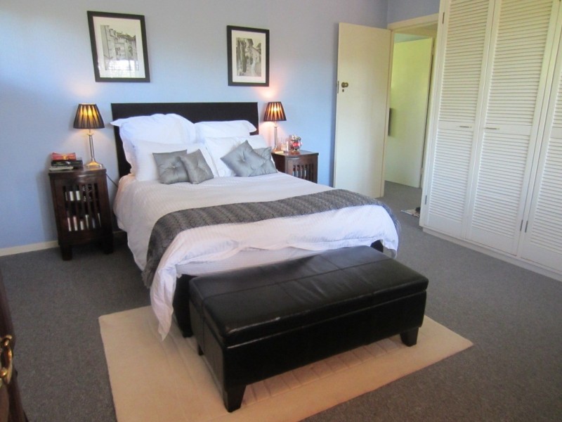 201 Chapel Hill Road, Chapel Hill QLD 4069