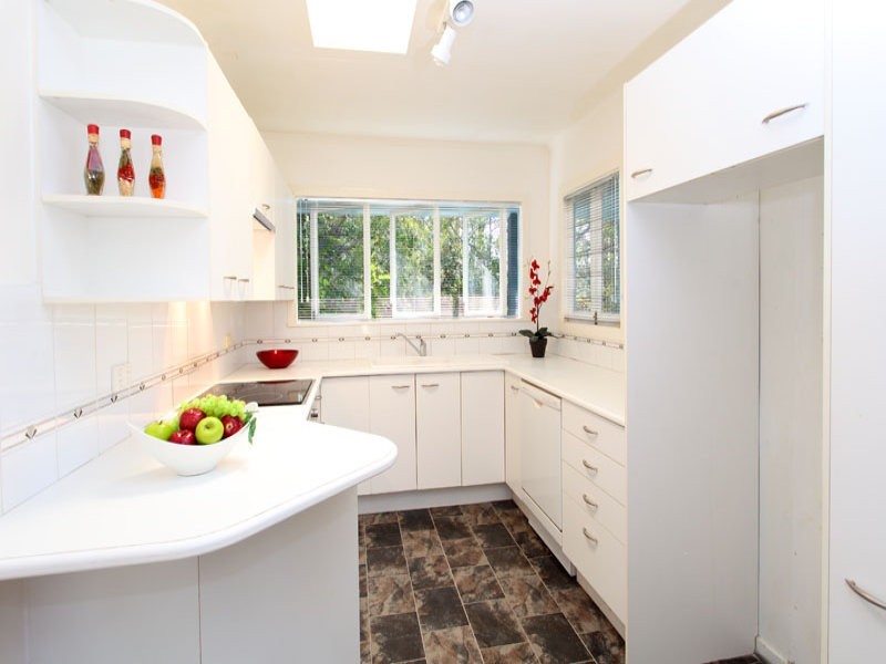 201 Chapel Hill Road, Chapel Hill QLD 4069