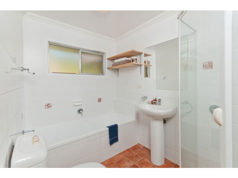 5 Lairg Street, Kenmore QLD 4069