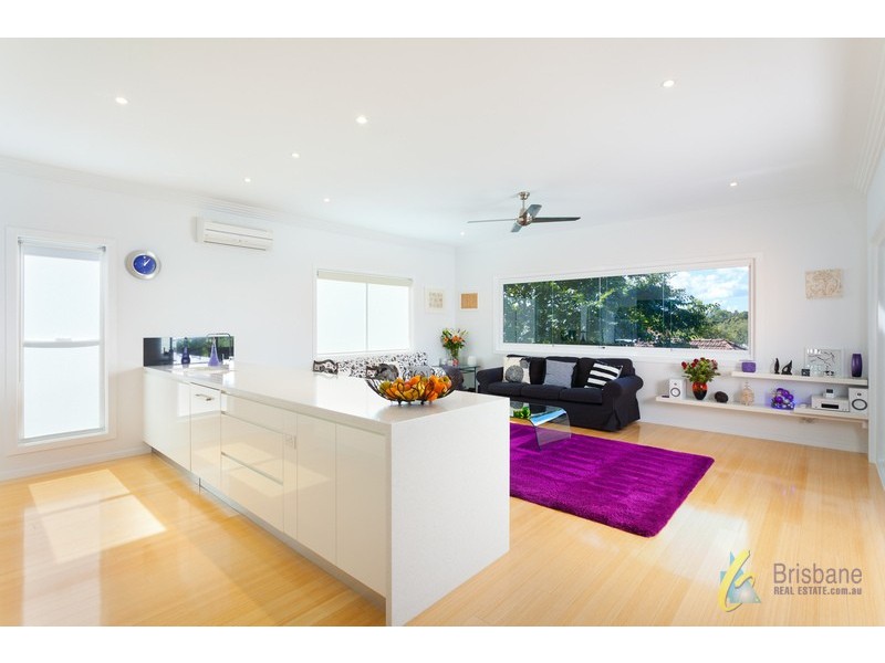 5 Tristania Road, Chapel Hill QLD 4069