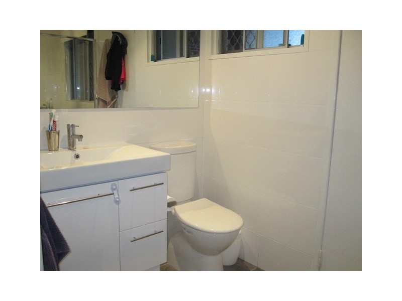 25 Lentara Street, Kenmore QLD 4069