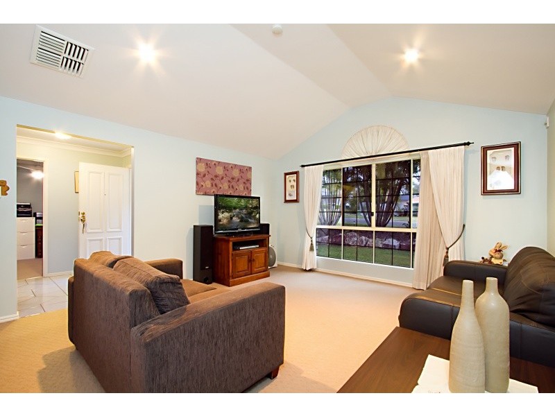 474 WESTLAKE DRIVE, Riverhills QLD 4074