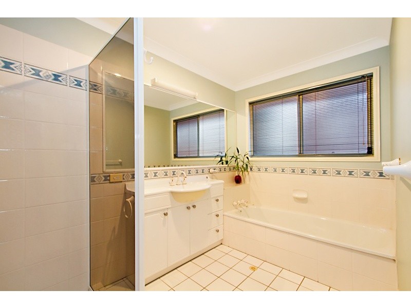 474 WESTLAKE DRIVE, Riverhills QLD 4074