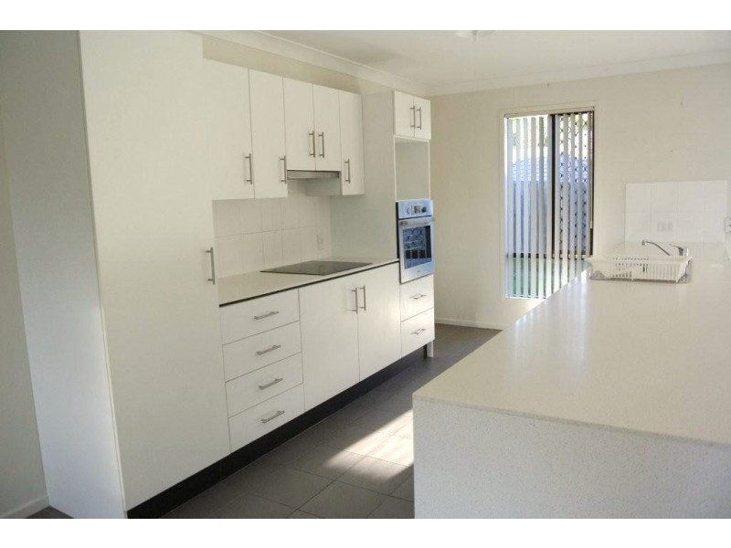 28 Stanaway Place, Bellbowrie QLD 4070