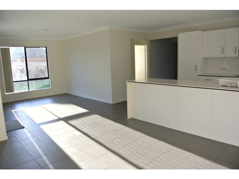 28 Stanaway Place, Bellbowrie QLD 4070