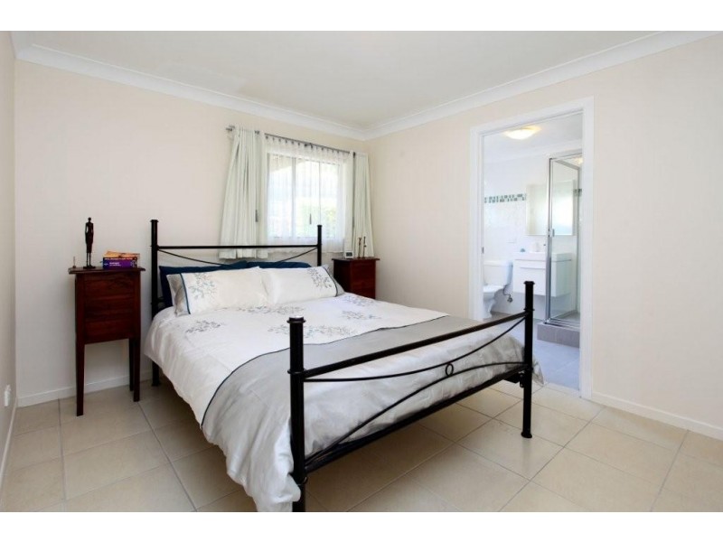 19 Melita Street, Kenmore QLD 4069