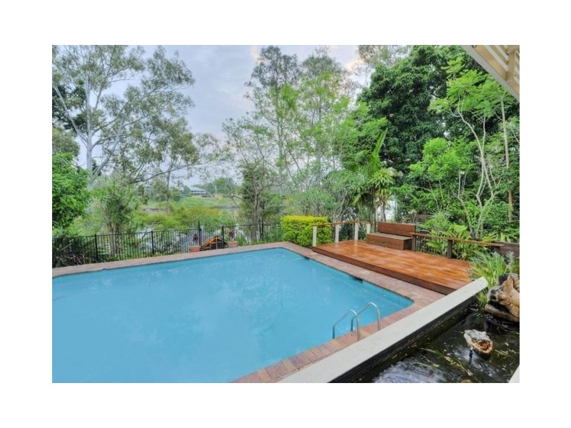 9 Joseph Street, Sherwood QLD 4075