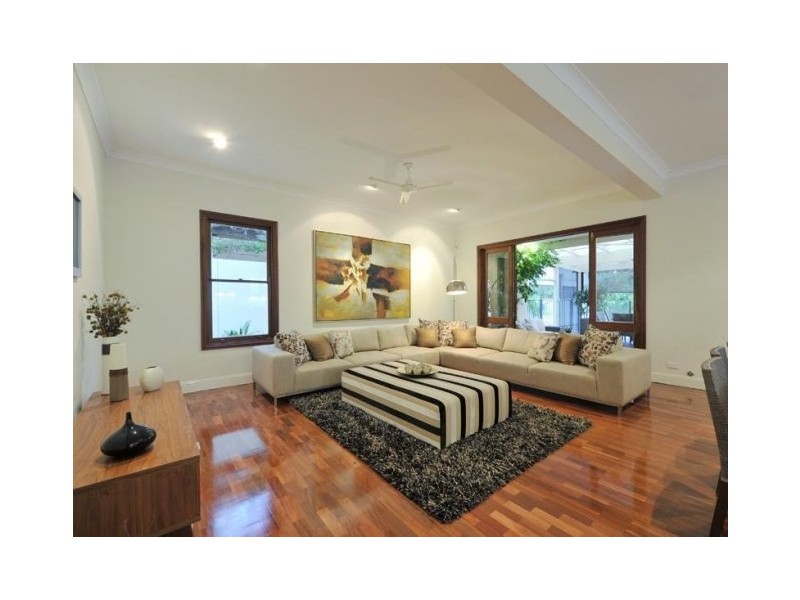 9 Joseph Street, Sherwood QLD 4075