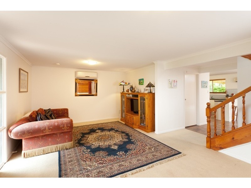 12 Leuneah Lane, Karana Downs QLD 4306