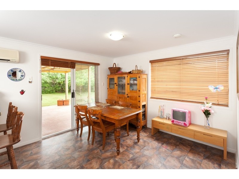 12 Leuneah Lane, Karana Downs QLD 4306