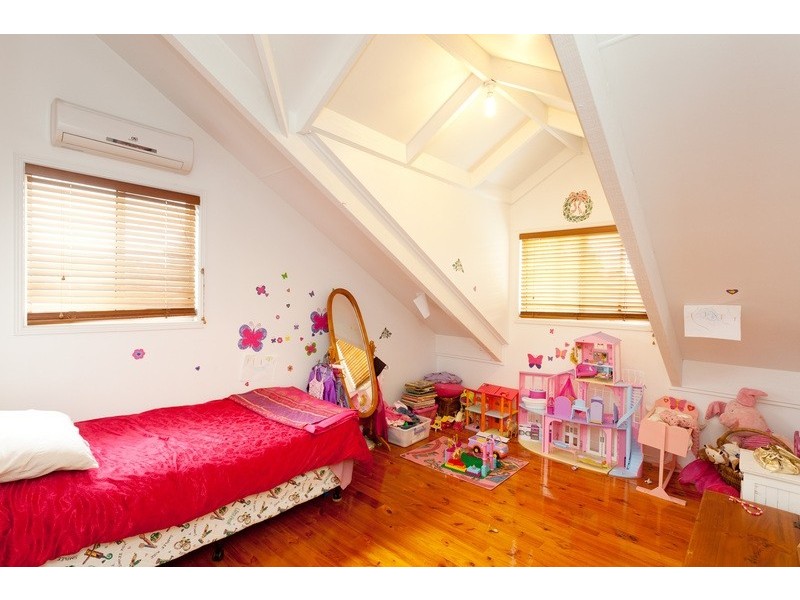 12 Leuneah Lane, Karana Downs QLD 4306