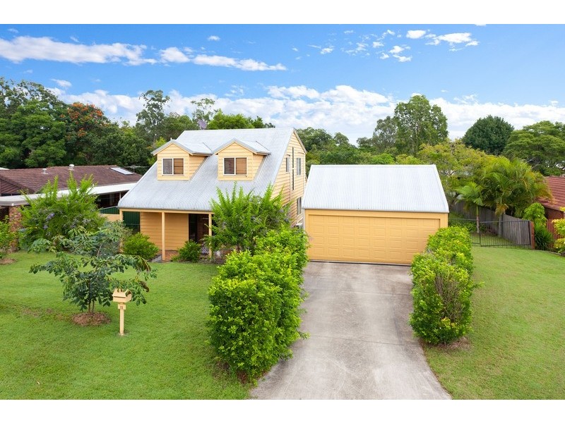 12 Leuneah Lane, Karana Downs QLD 4306