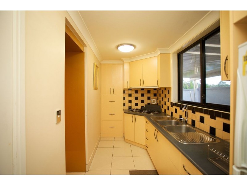 28 NEWELL PLACE, Westlake QLD 4074