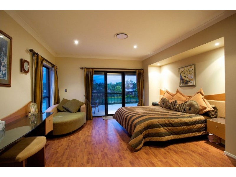 28 NEWELL PLACE, Westlake QLD 4074