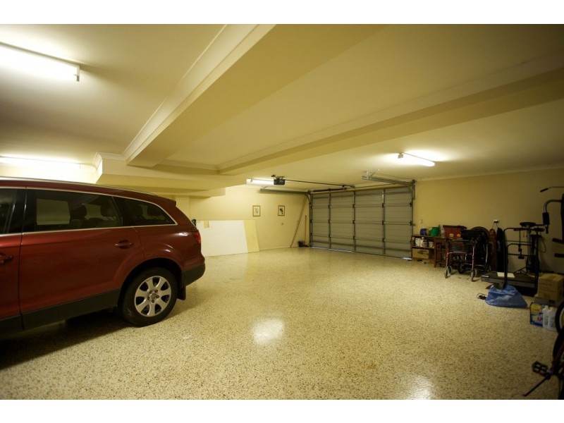 28 NEWELL PLACE, Westlake QLD 4074