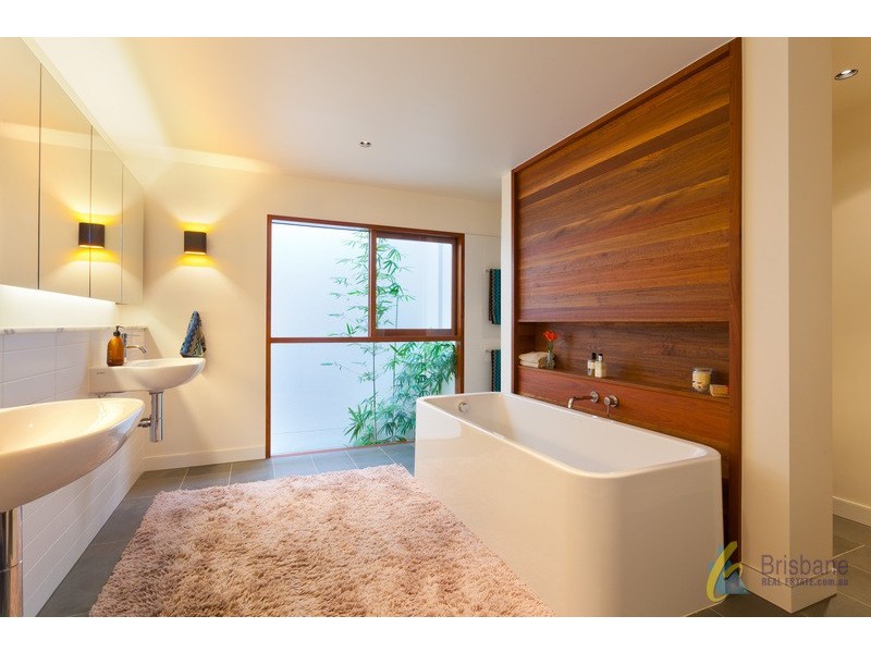 562 Fig Tree Pocket Rd, Fig Tree Pocket QLD 4069