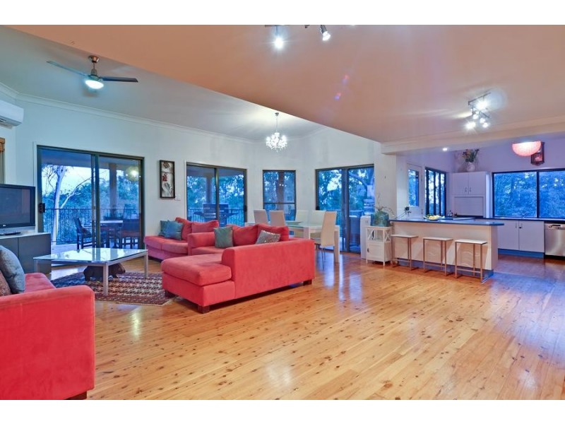 60 Billagall Drive, Karana Downs QLD 4306