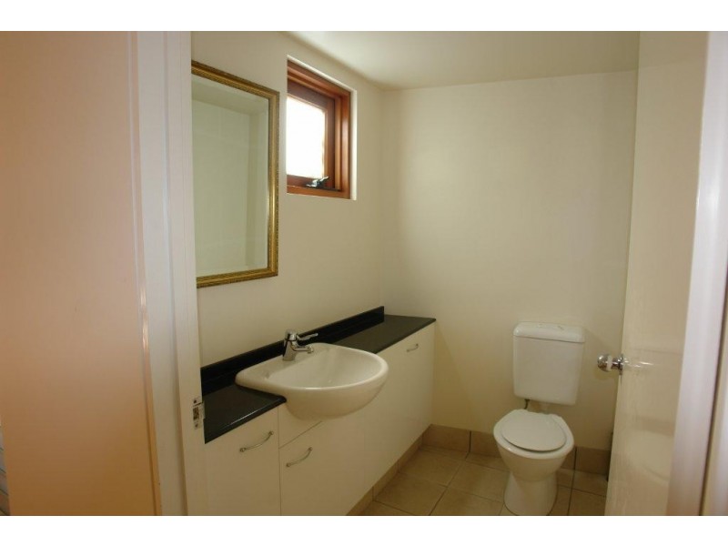 143 The Esplanade, St Lucia QLD 4067