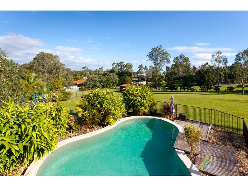 35 Fearless Crt, Karalee QLD 4306