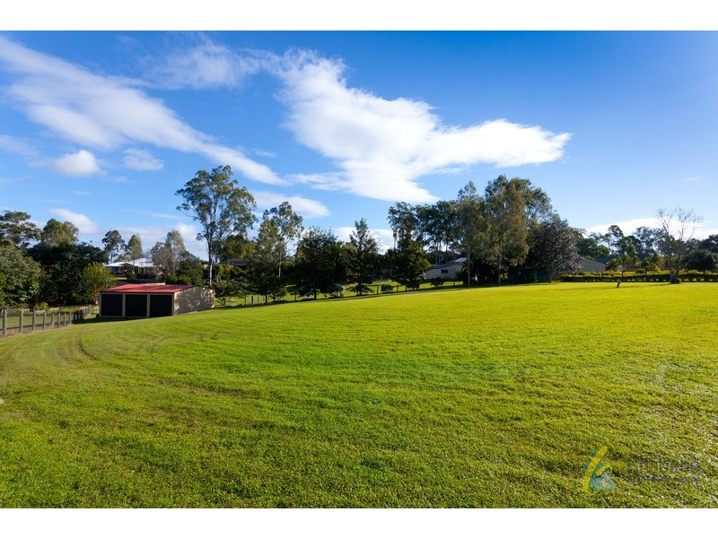 35 Fearless Crt, Karalee QLD 4306