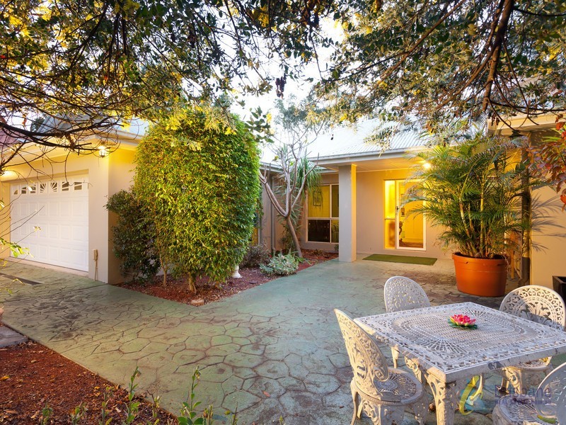 29 The Esplanade, Forest Lake QLD 4078