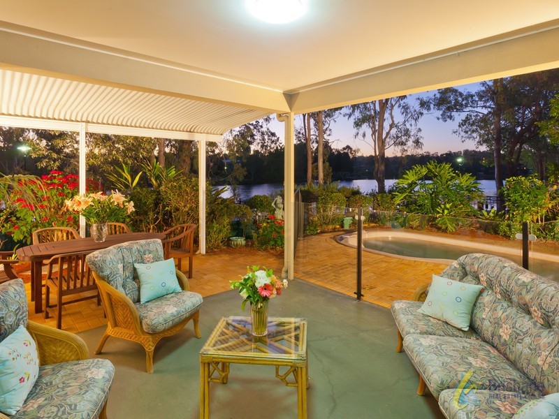 29 The Esplanade, Forest Lake QLD 4078