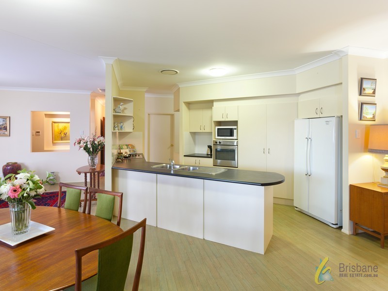 29 The Esplanade, Forest Lake QLD 4078