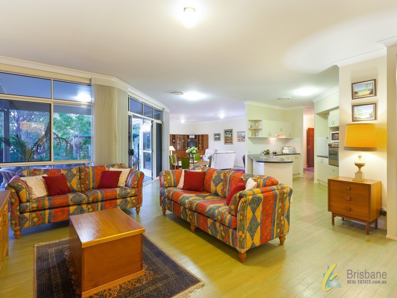 29 The Esplanade, Forest Lake QLD 4078