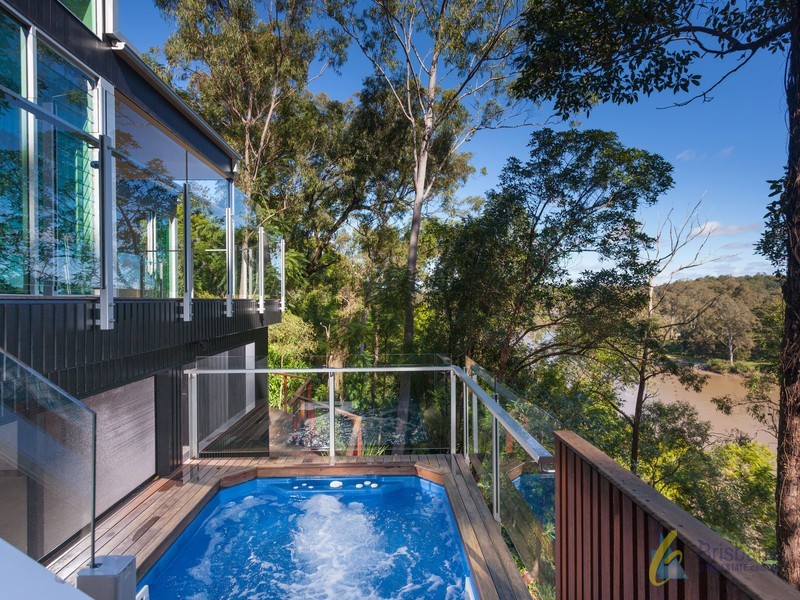 223 Dewar Terrace, Corinda QLD 4075