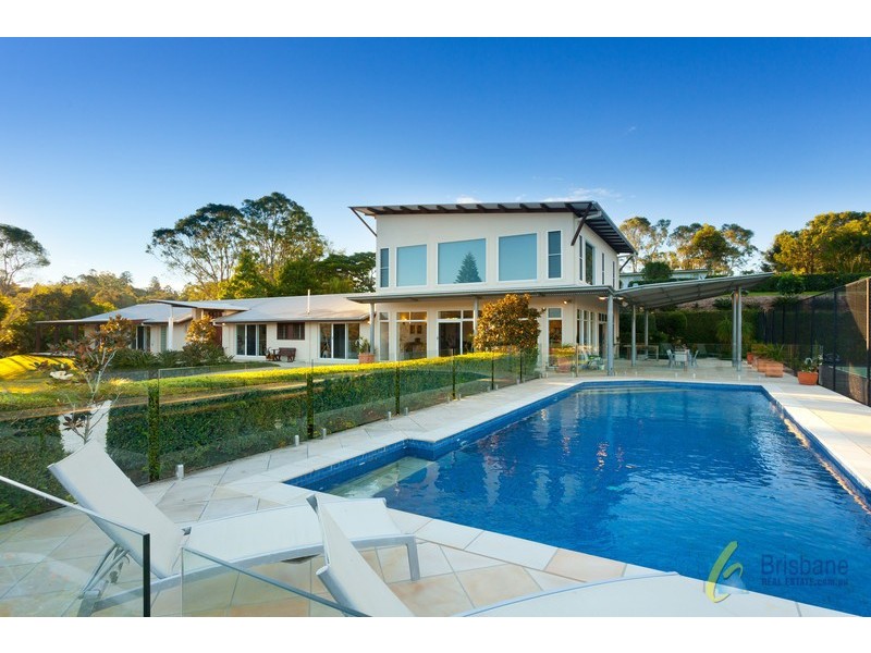 Brookfield QLD 4069