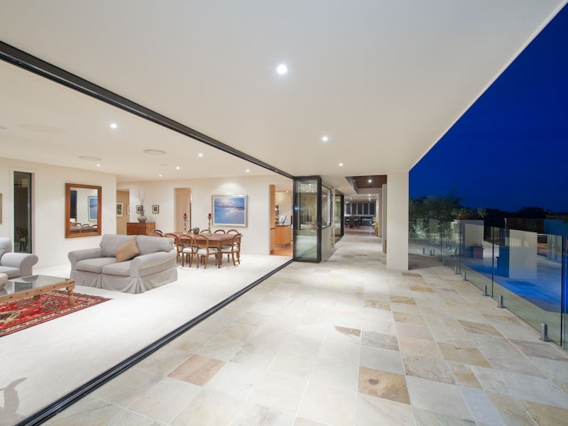 8/58 Tristania Dr, Bardon QLD 4065