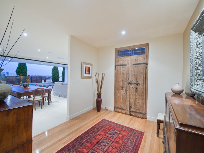 8/58 Tristania Dr, Bardon QLD 4065