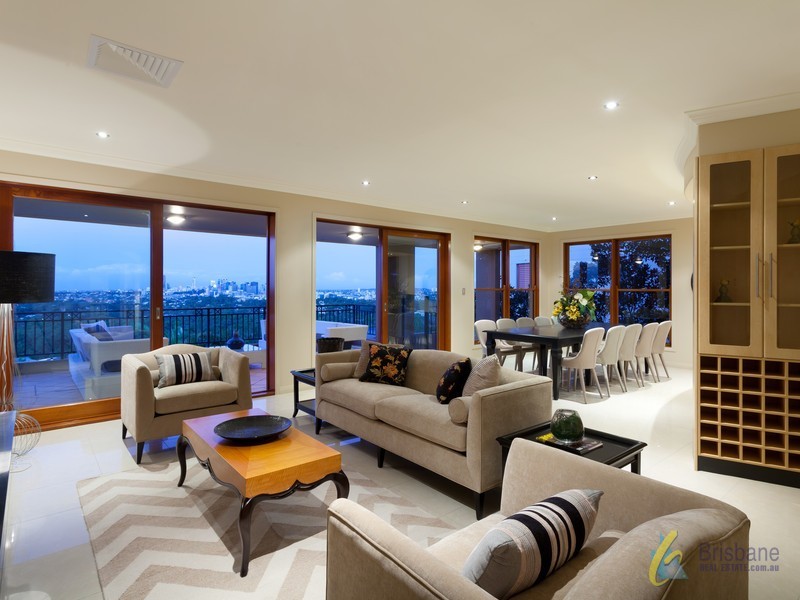 58 Tristania Drive, Bardon QLD 4065