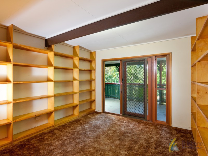 12 Warrawong Street, Chapel Hill QLD 4069