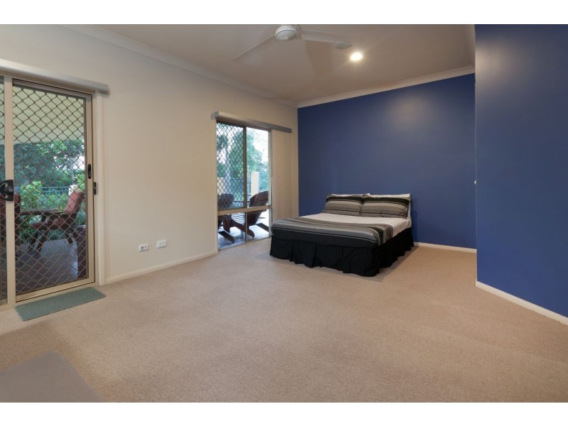 26 LAKESIDE CRESCENT, Sinnamon Park QLD 4073