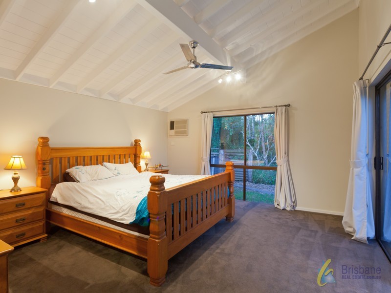 101 College Road, Karana Downs QLD 4306