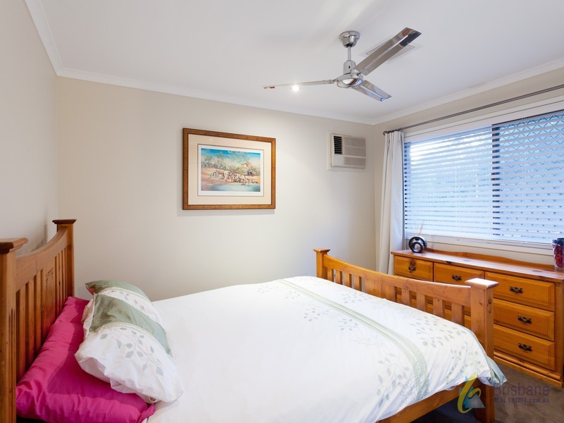 101 College Road, Karana Downs QLD 4306