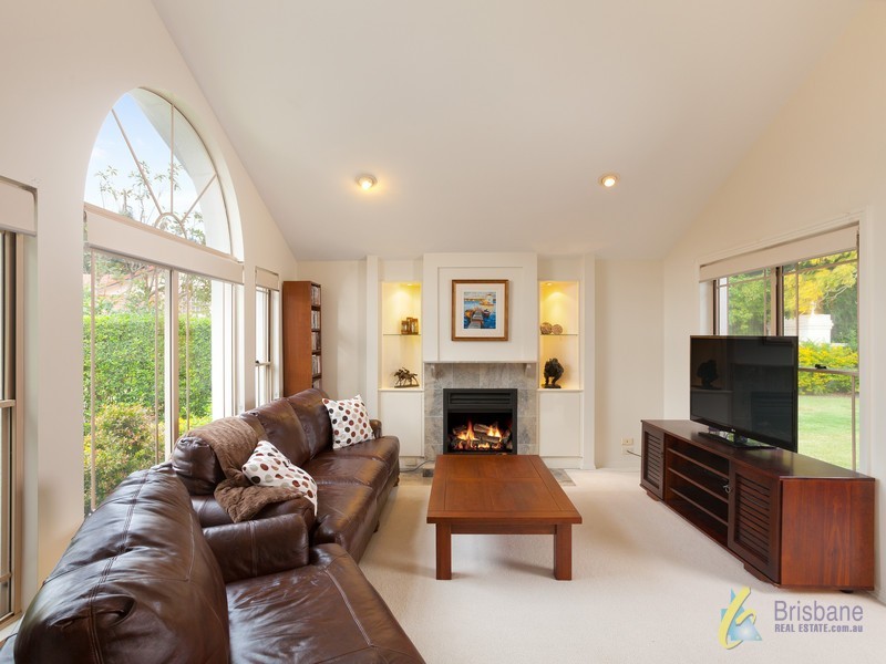 1/50 Boblynne Street, Chapel Hill QLD 4069