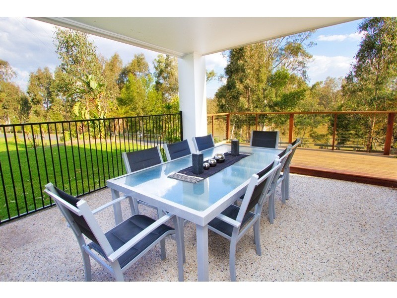 16 Riverpoint Boulevard, Riverhills QLD 4074