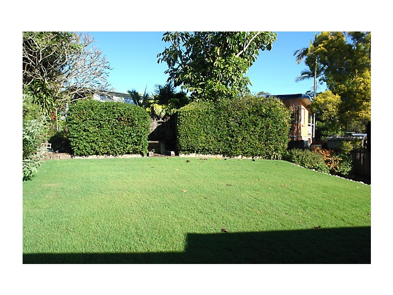 3 Baree Street, Kenmore QLD 4069