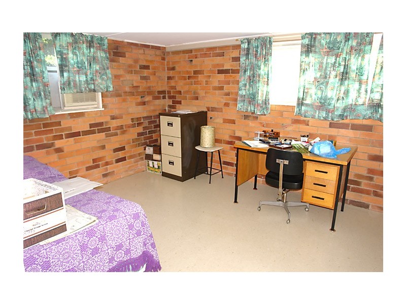 3 Baree Street, Kenmore QLD 4069