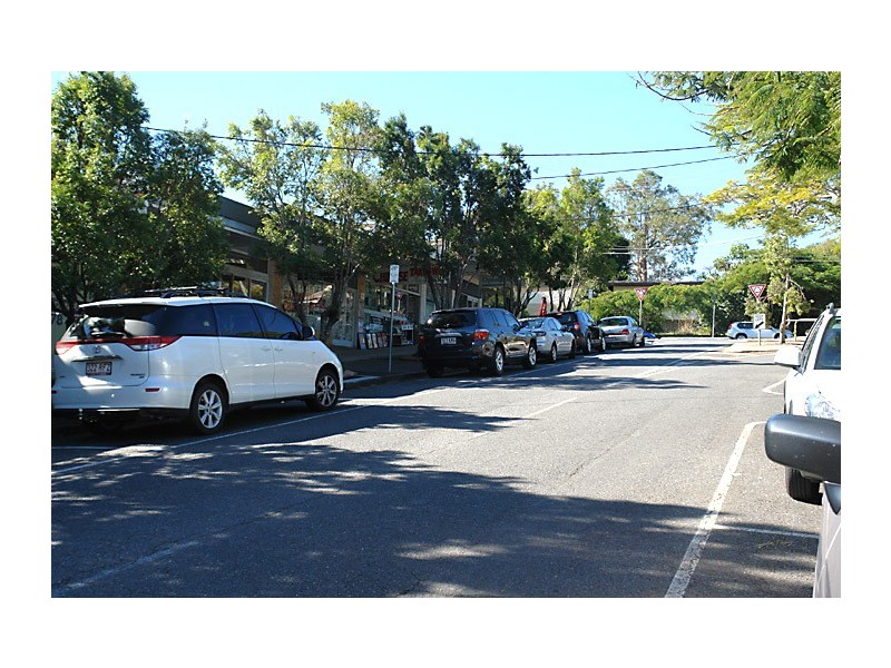 3 Baree Street, Kenmore QLD 4069