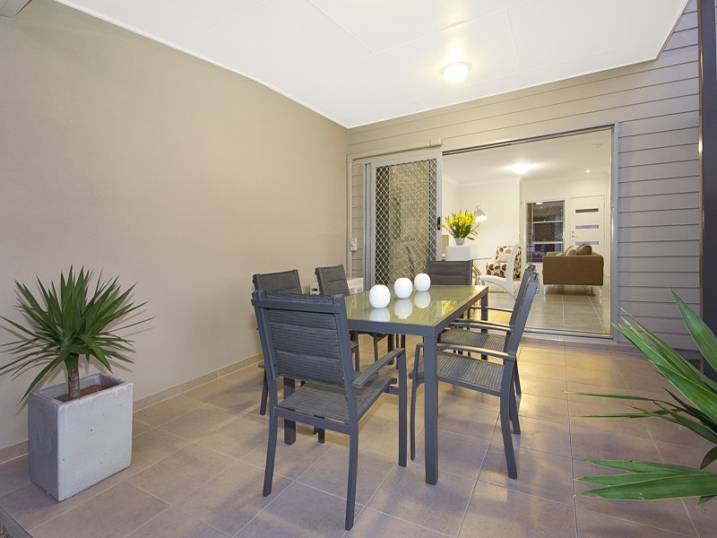 27/90 Jutland Street, Oxley QLD 4075