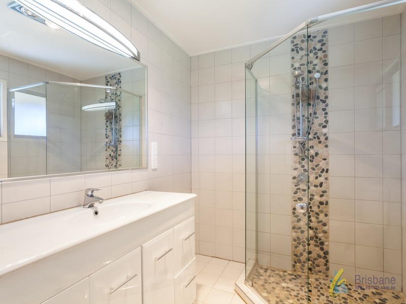 915 Rosewood Warrill View Road, Lower Mount Walker QLD 4340